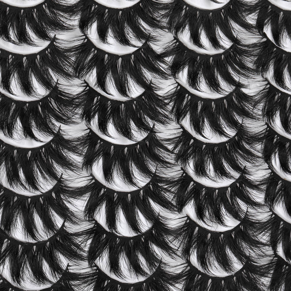 ALICROWN Eyelashes 3D volume faux mink add depth with lightweight comfort.