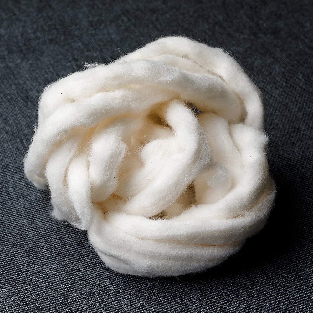 AMOZA soft cotton sliver ideal for sewing, weaving, and DIY projects.
