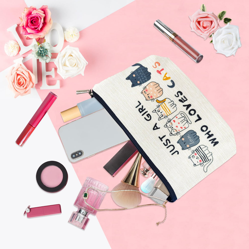 Ancpeany cat gifts makeup bag zipper detail ensures secure closure.