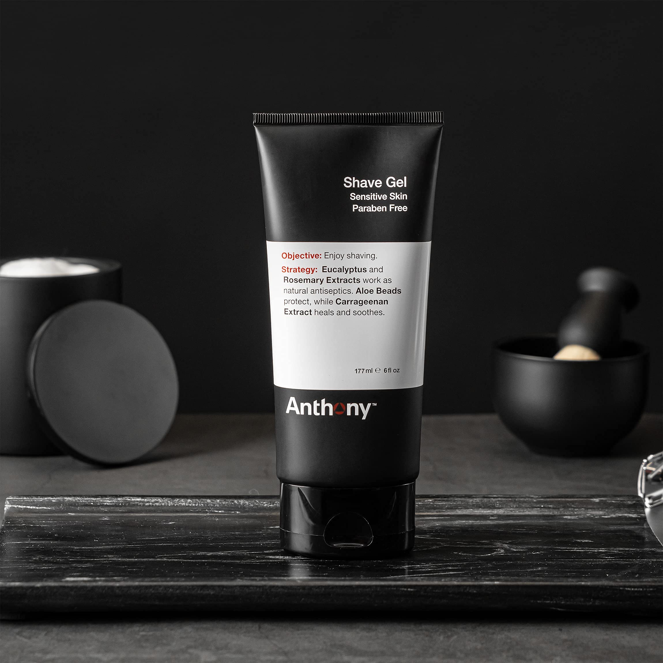 Anthony Shave Gel transparent gel application for precise shaving.