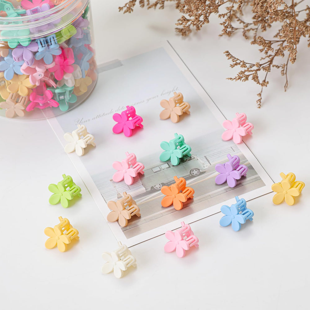 AOENJIE Mini Flower Clip on thin hair for subtle bloom detail.