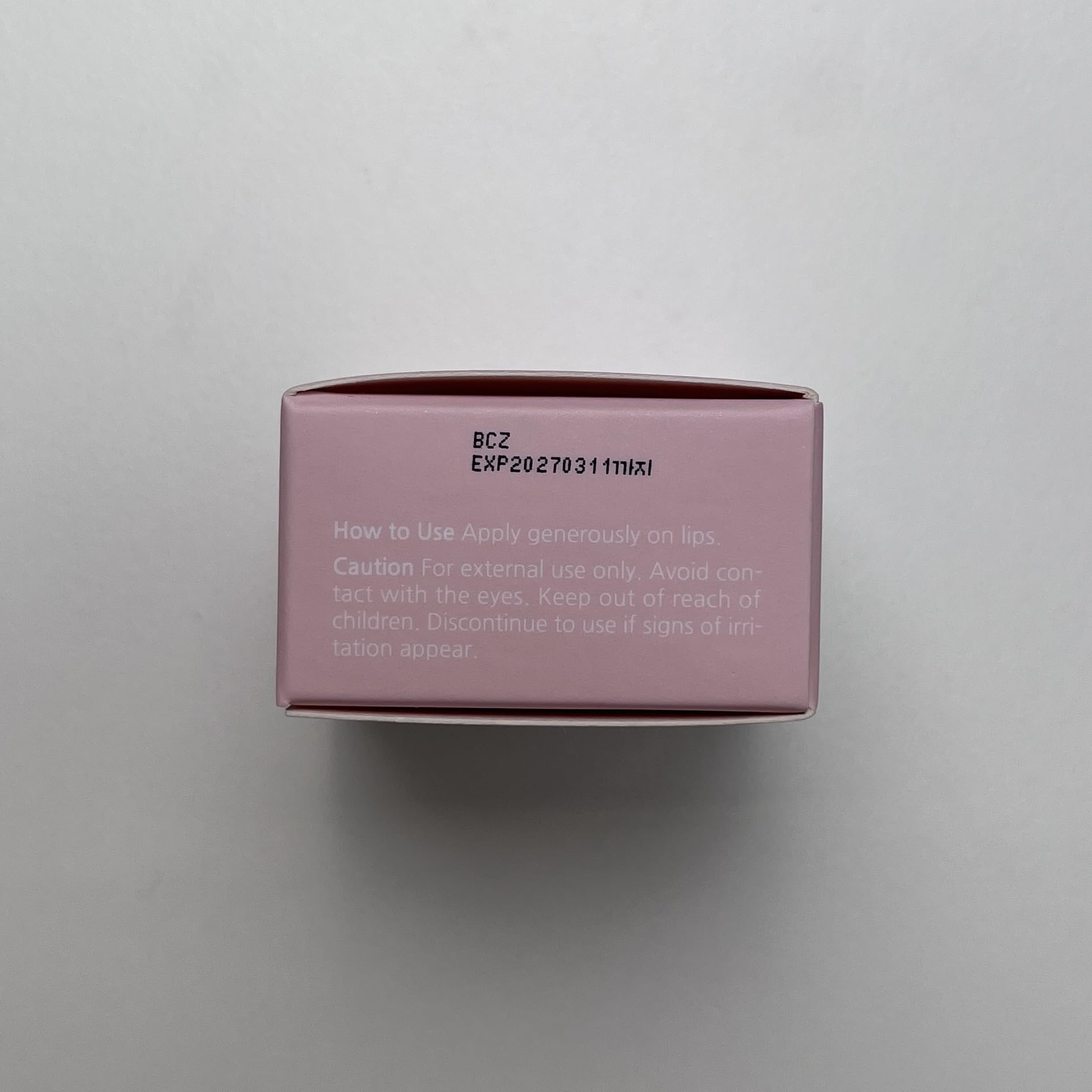 AOU GLOWY TINT BALM directed by Cho Eun Bee adds professional guidance.