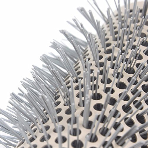 Aozzy round brush 32mm for balanced volume and sleek styling.