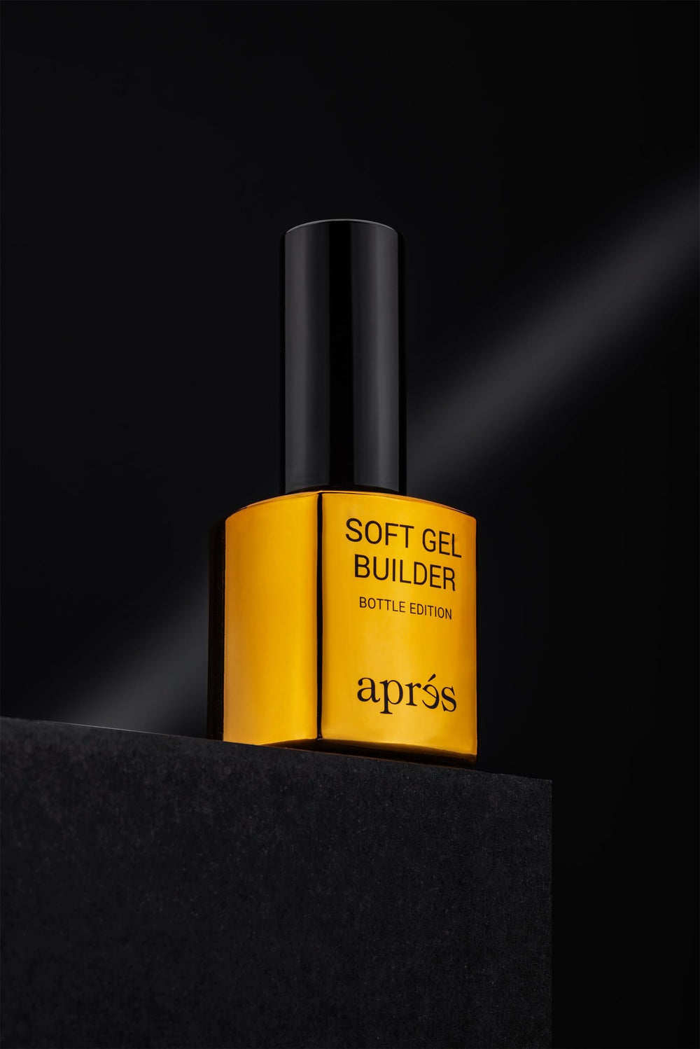 APRÉS Soft Gel Builder supports seamless nail fills.