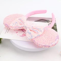 AQOKKA headband ear-size and fit clearly shows stretchable design for most adult heads.