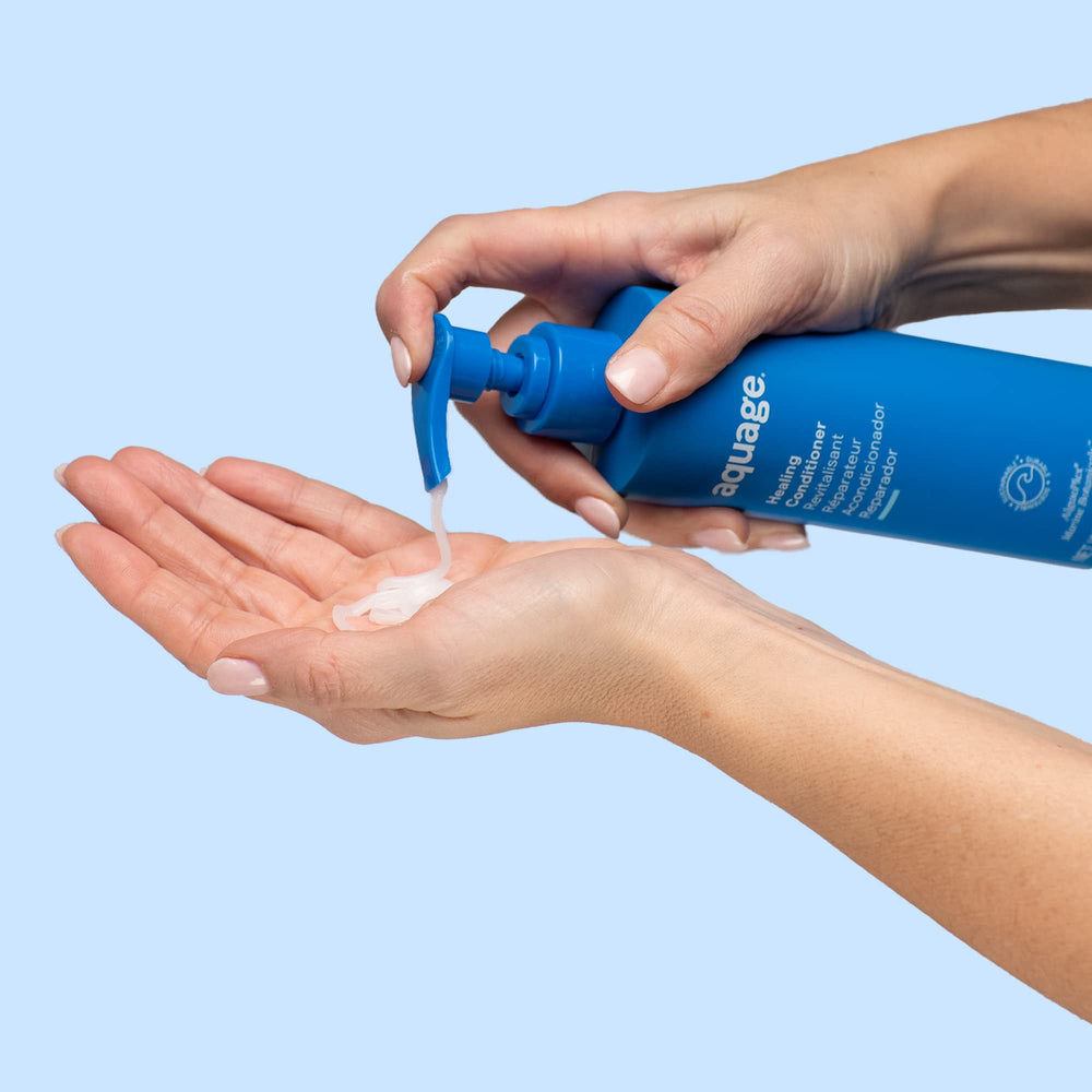 Aquage Healing Conditioner rinse-moment captures smooth, soft hair after washing.