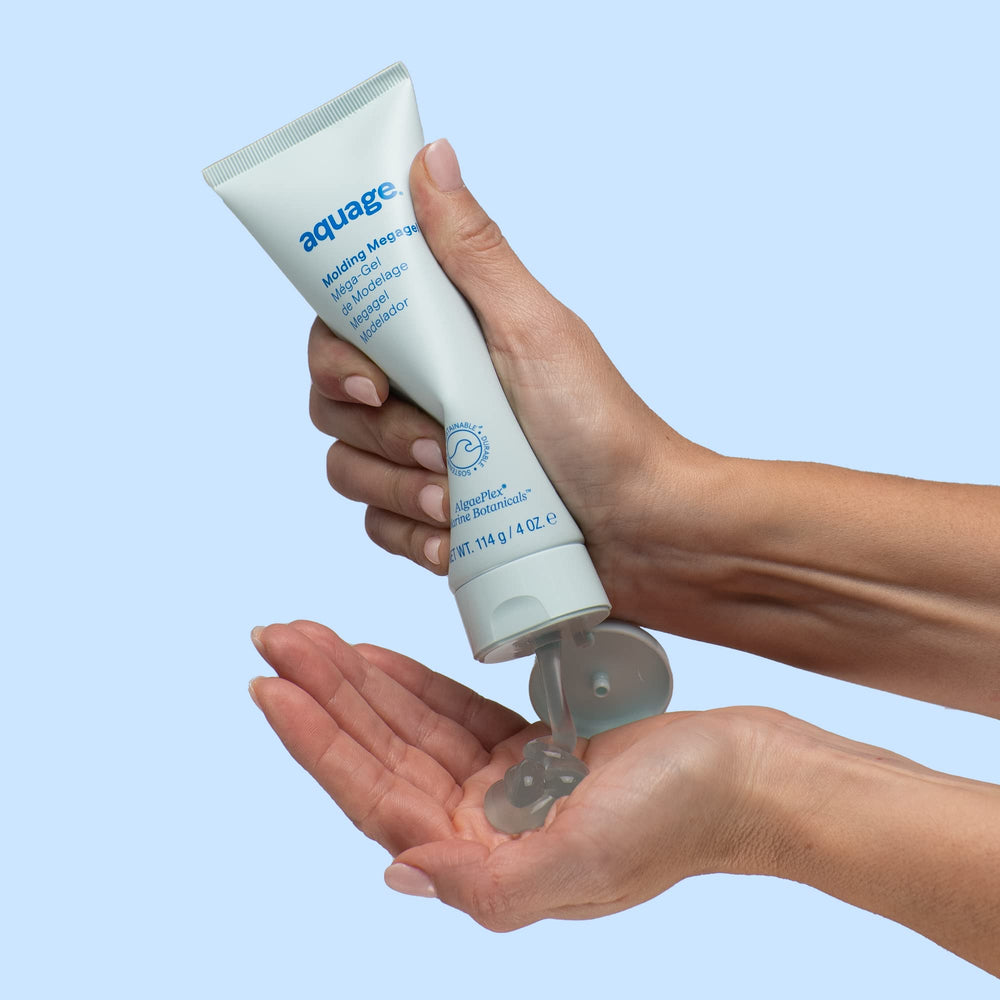 Aquage Molding Megagel lightweight formula provides comfortable, weightless hold.