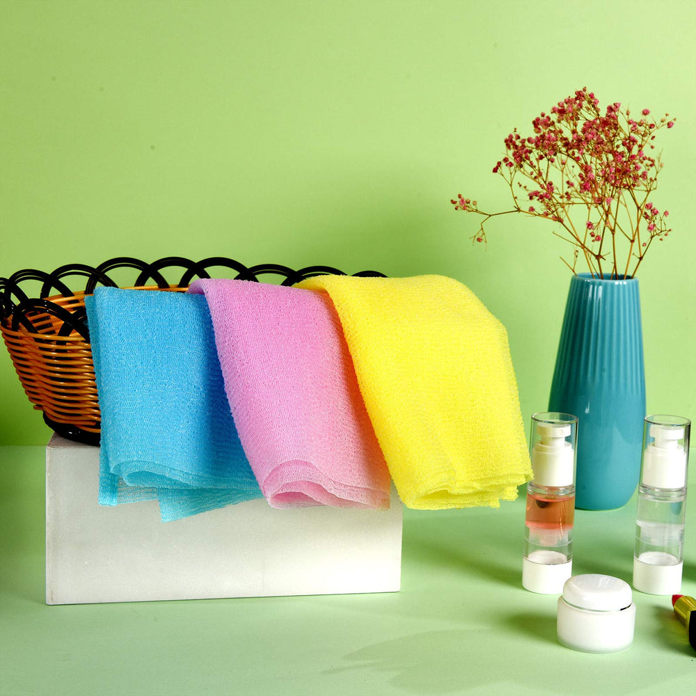 ARCH&M machine-washable exfoliating towel ready for everyday use