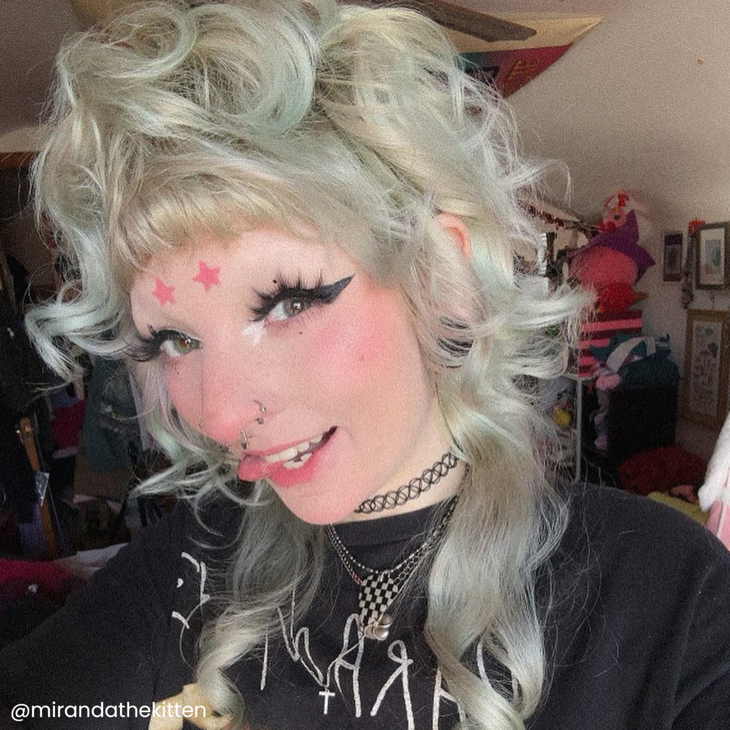 ARCTIC FOX Pistachio Macaron color-result on hair, long-lasting pastel mint shade.