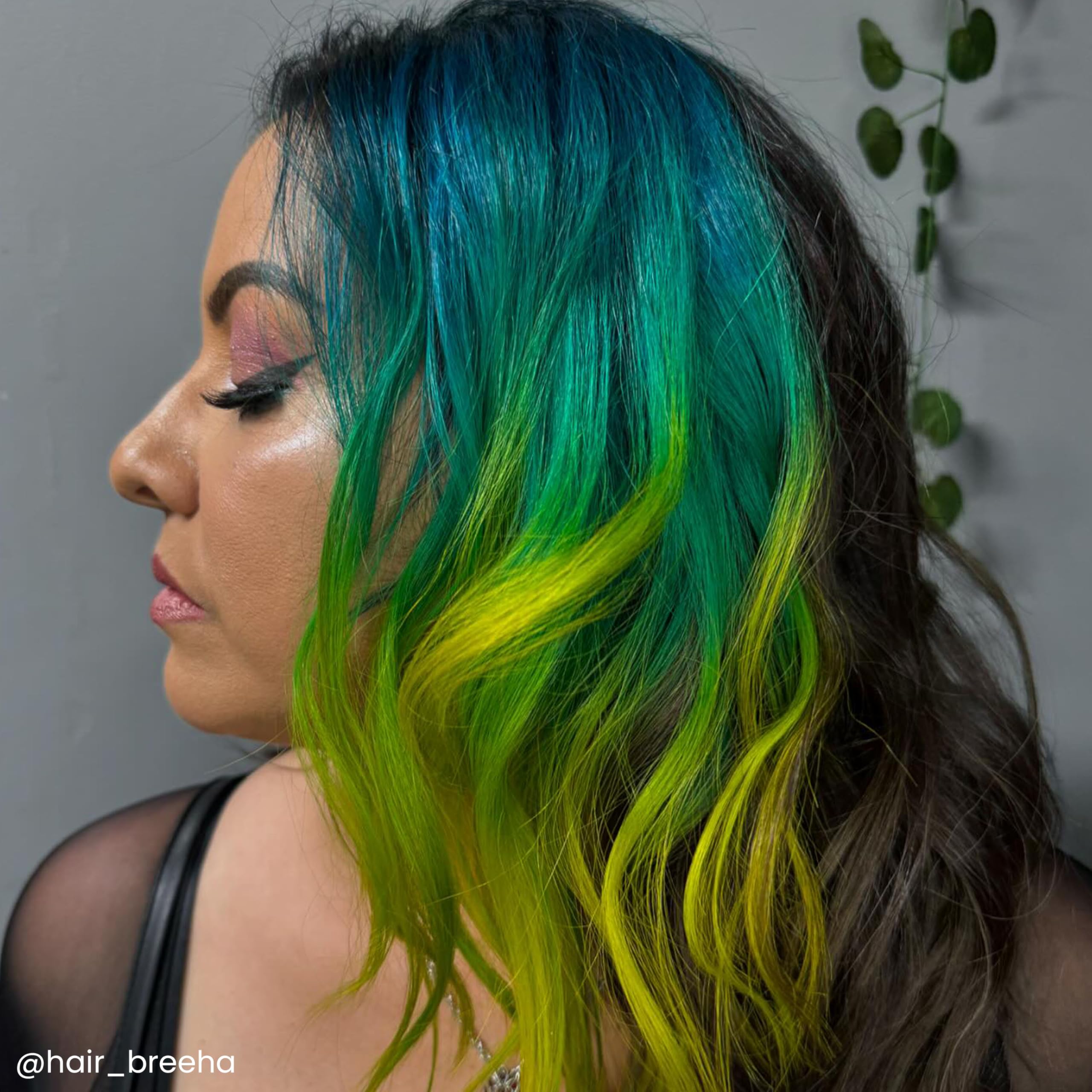 ARCTIC FOX vegan ingredients label highlights cruelty-free color.