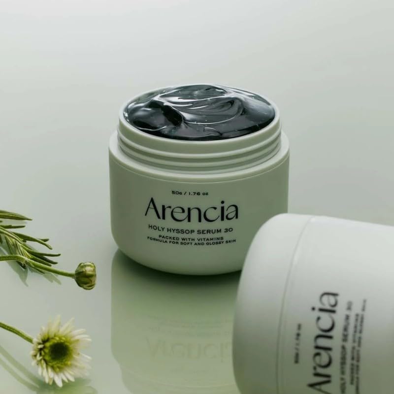 Arencia Glow Hyssop texture closeup emphasizes silky finish and skin-friendly ingredients.