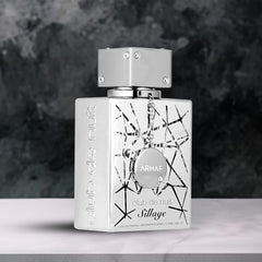 Armaf Club De Nuit Sillage packaging, gift-ready presentation and travel-friendly box.