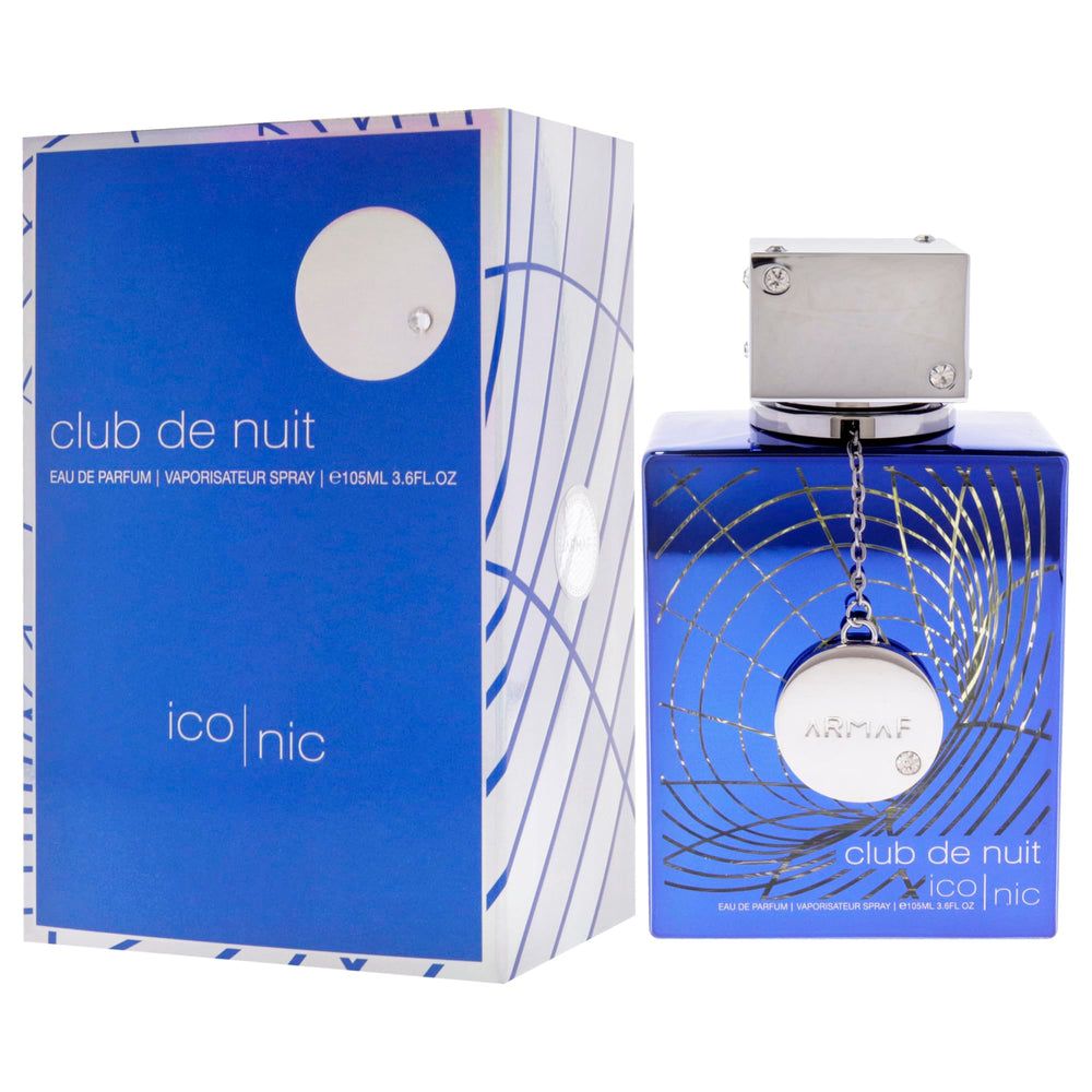 Armaf Club de Nuit Blue Iconic atomizer close-up shows even fragrance distribution