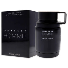 Armaf Odyssey Homme base-notes close-up with sandalwood vanilla amber and woods for lasting warmth