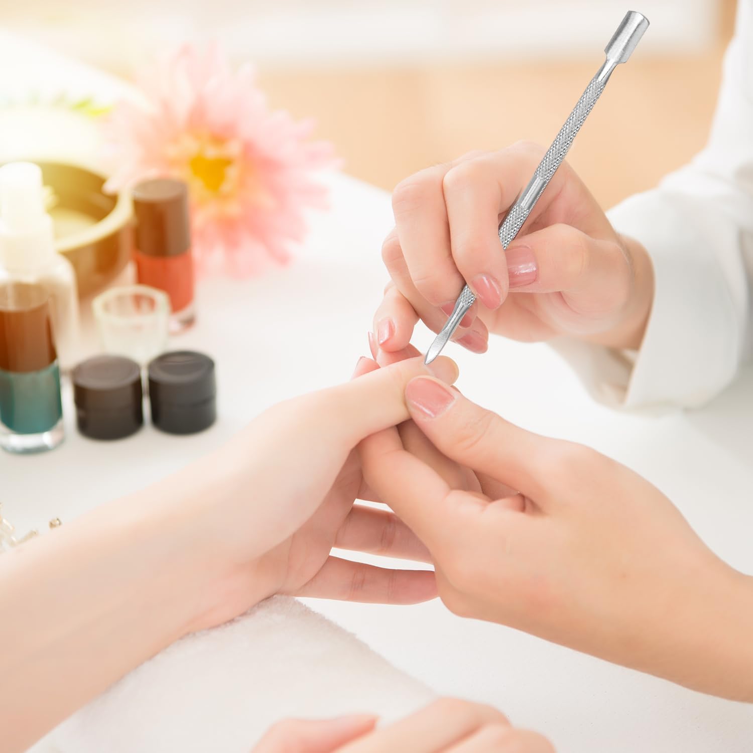 Aruicheng multi-tool nail set helps clean, remove, and scrap hard-to-remove skin