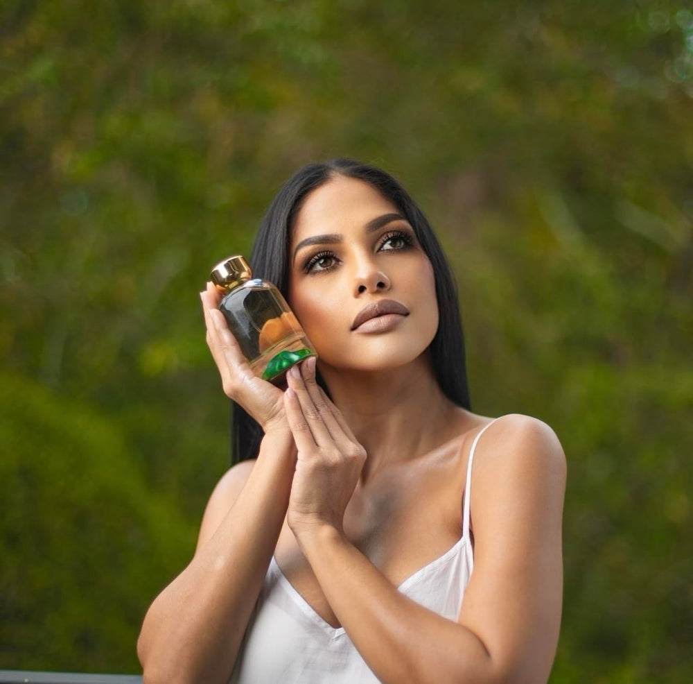 Atralia Amazonas Sierra fragrance notes describe woods and greens in a refined blend