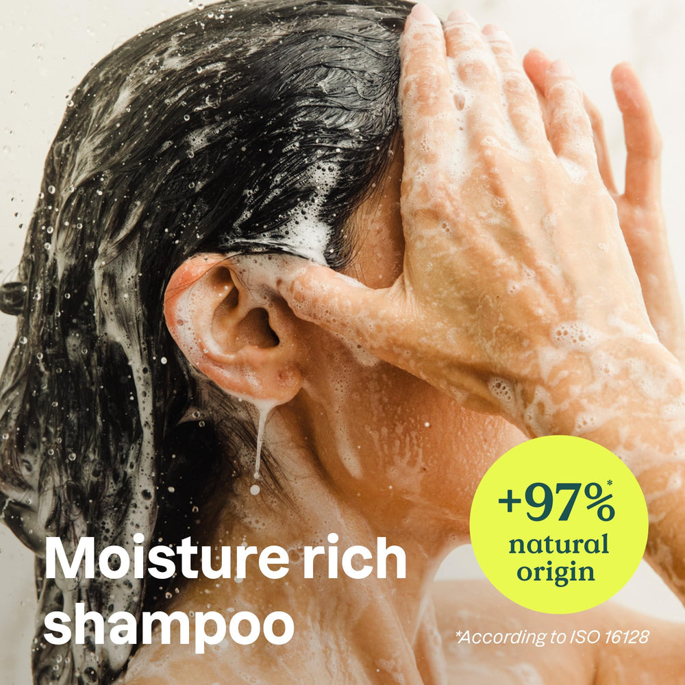 ATTITUDE Moisture Rich Shampoo fragrance closeup highlights coconut-wild-berries notes for refreshing shower ritual