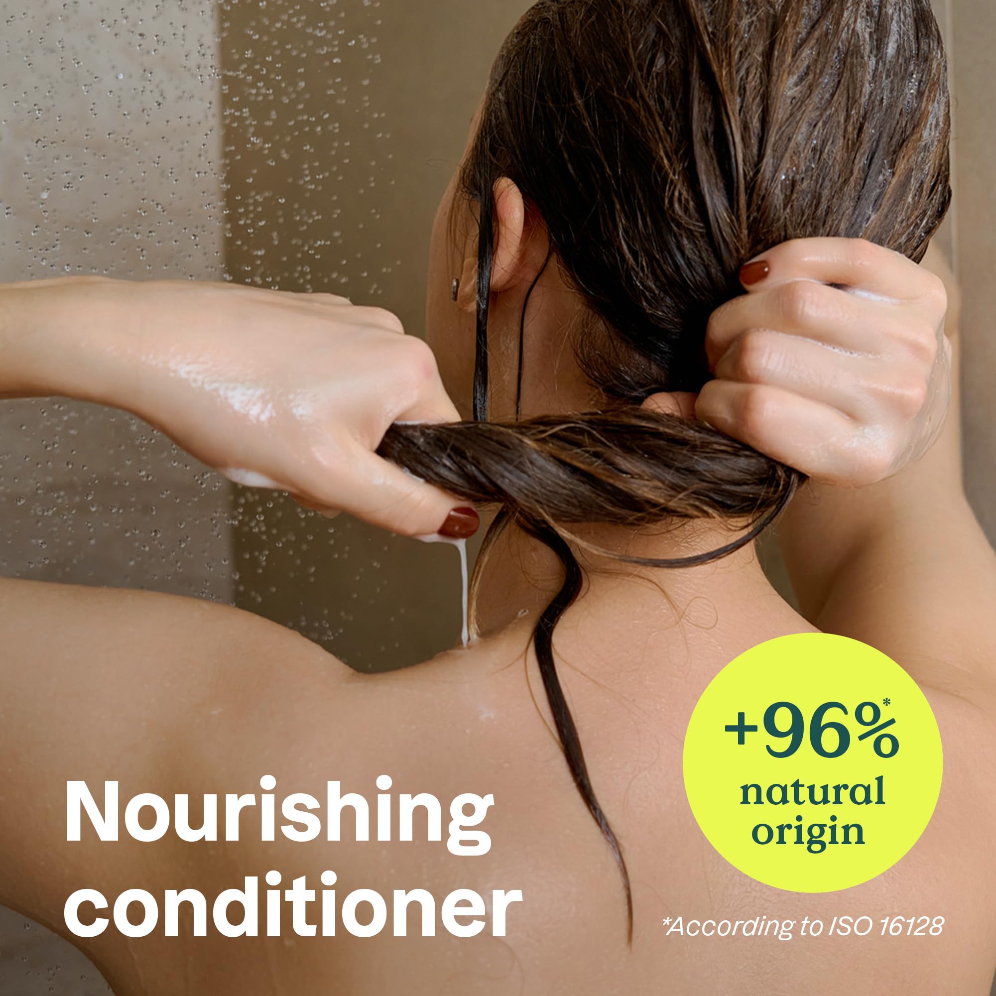 ATTITUDE Nourishing Hair Conditioner application shows detangling action on damp hair.