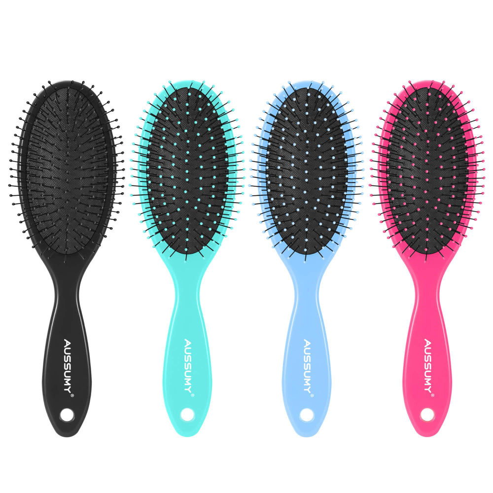 Aussumy detangling brush close-up shows ultra-soft bristles for gentle detangling.