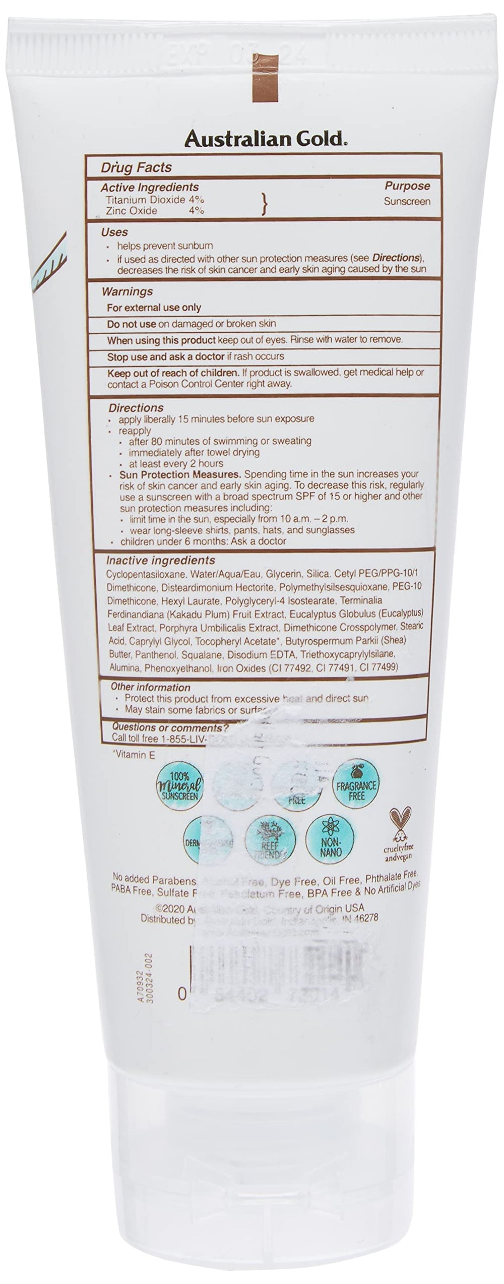Australian Gold Botanical Sunscreen Tinted Face application shows skin blending tint