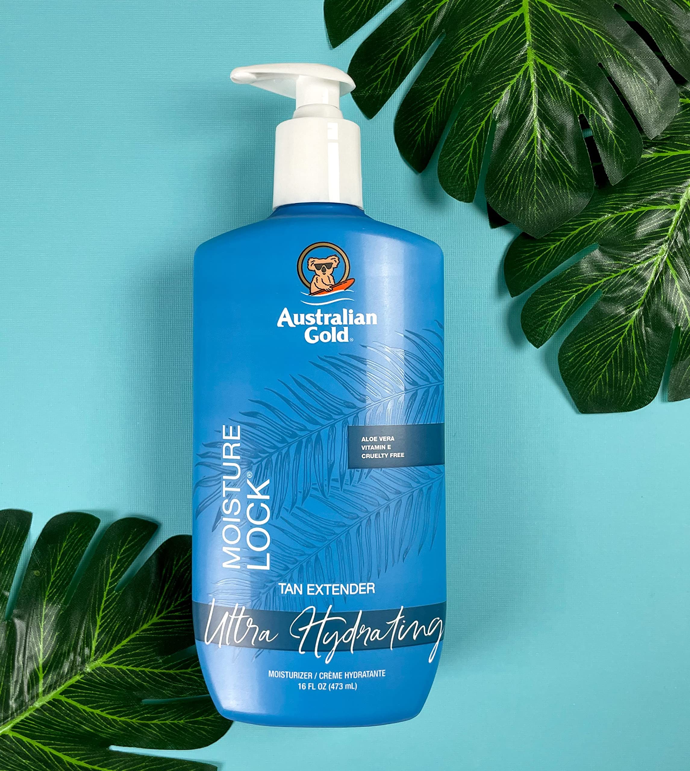 Australian Gold Moisture Lock Tan Extender label detail communicates free-from ingredients and antioxidant benefits.