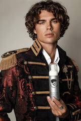 Avenue Man Mousse on hands demonstrates smooth application and no crunch.
