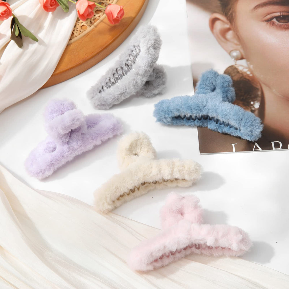 AWAYTR closeup plush grip clip shows durable alloy and non-slip design.