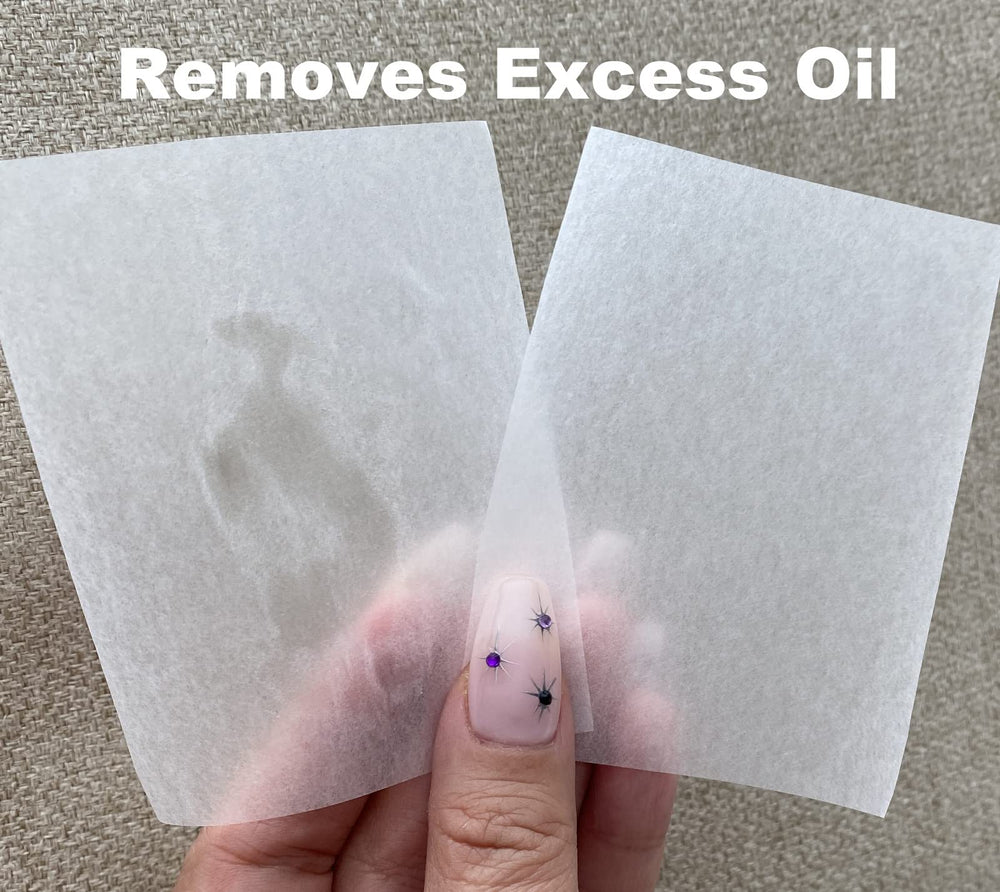 Azi blotting paper ready in makeup bag for travel and gym sessions with fragrance-free formula.