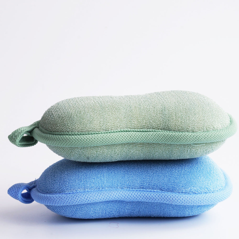 BabaMate baby bath sponge grip-friendly design for safe handling