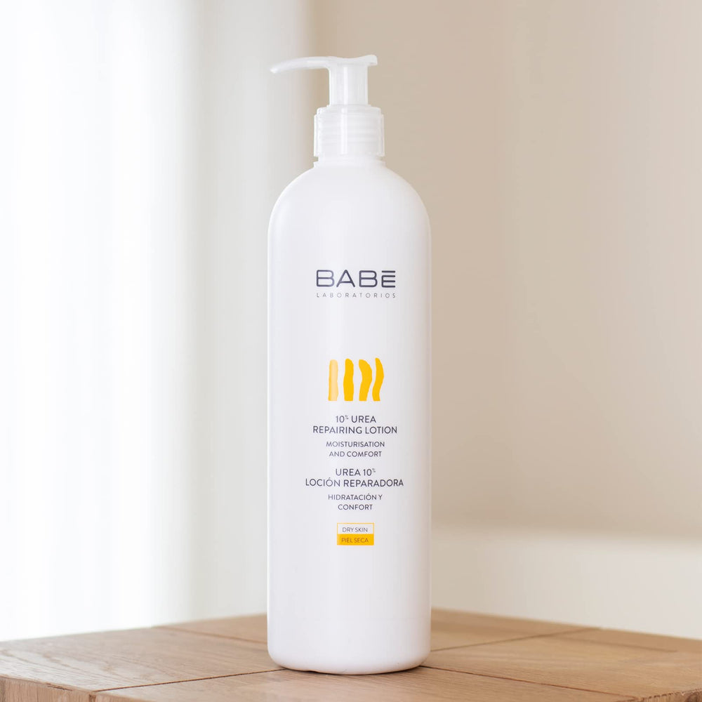 Close-up texture of Babe Laboratorios lotion showing creamy, moisturizing consistency