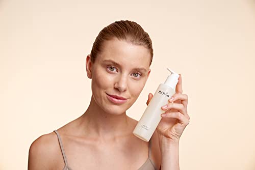 BABOR HY-ÖL cleanser rinse step illustrating makeup and impurity removal.