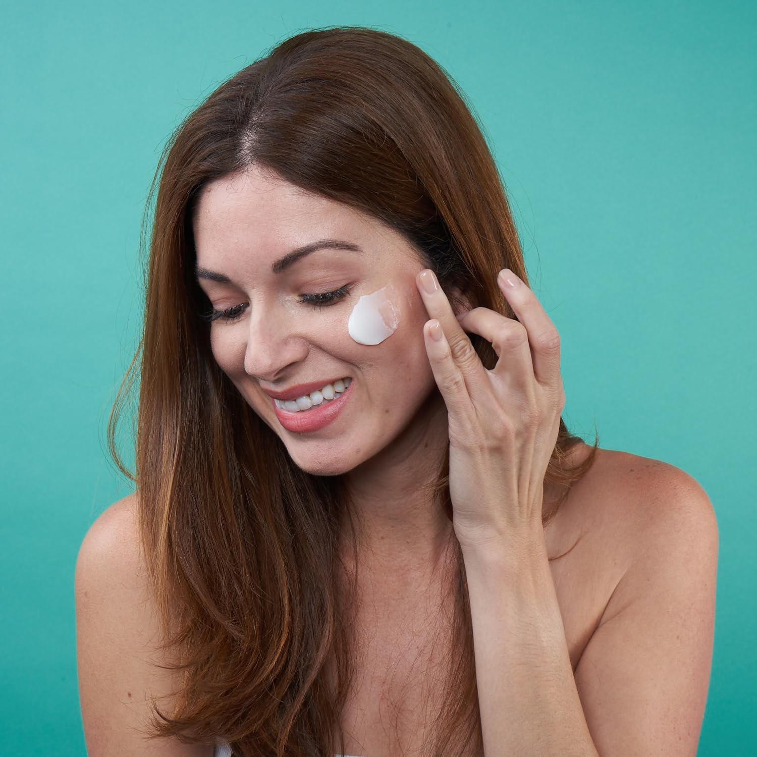 Baebody product with clean backdrop evokes confident skincare routine and potential youthful-looking results