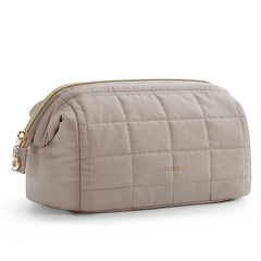 BAGSMART makeup bag wide-opening design for easy access and quick beauty routine
