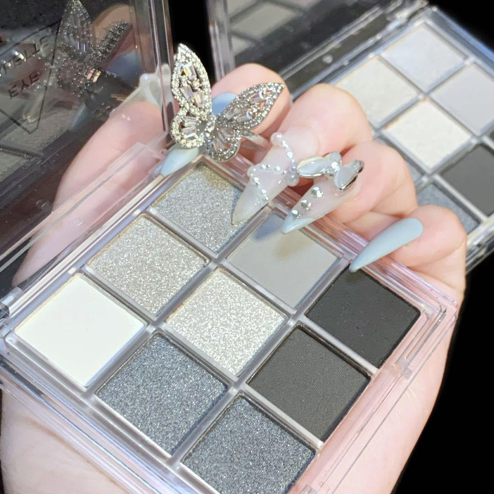BAISEN DIARY Dark Punk Smoky packaging is gift-ready for the season.