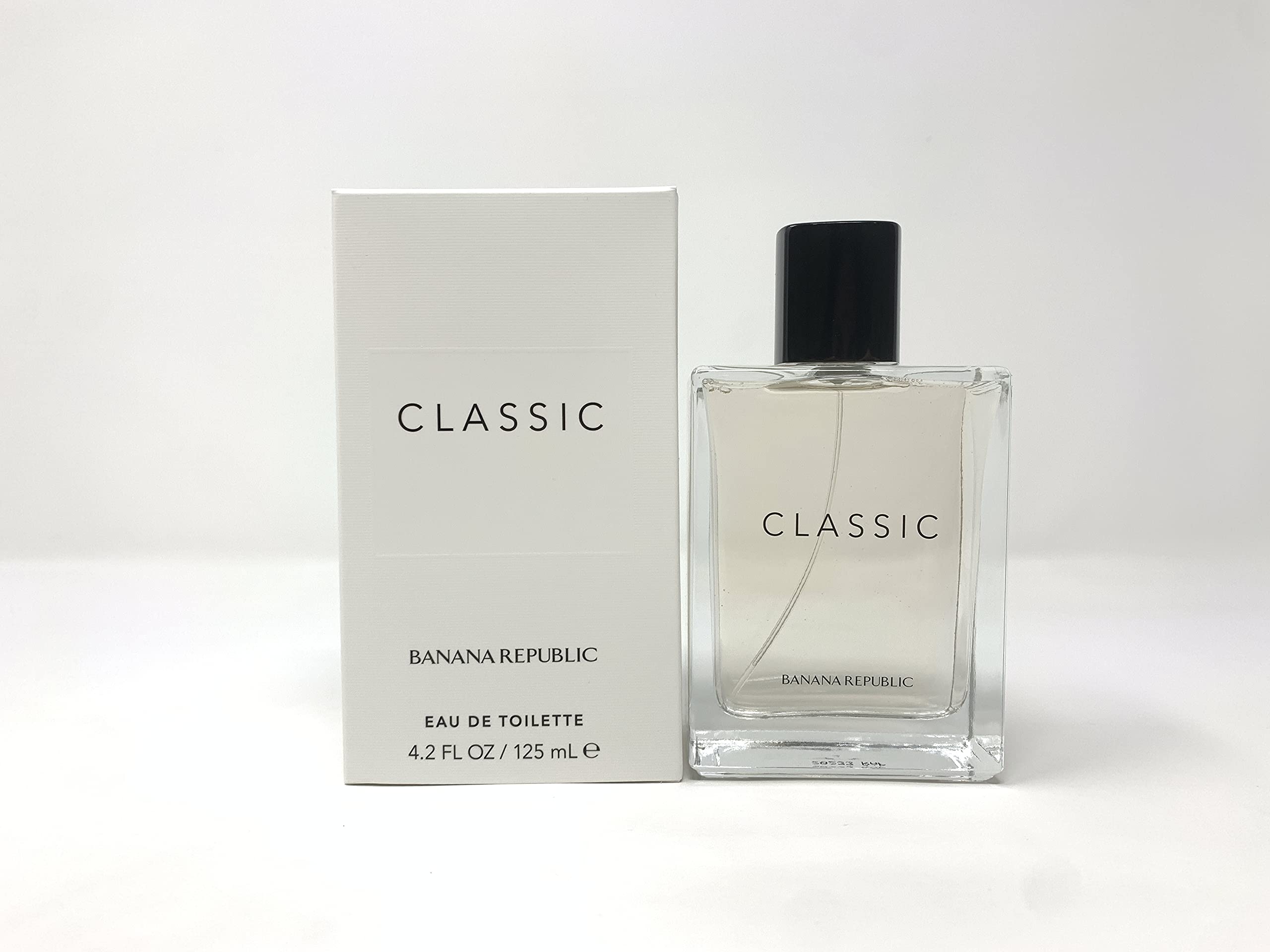 Banana Republic Classic base notes image, ginger musk and woods for lasting appeal