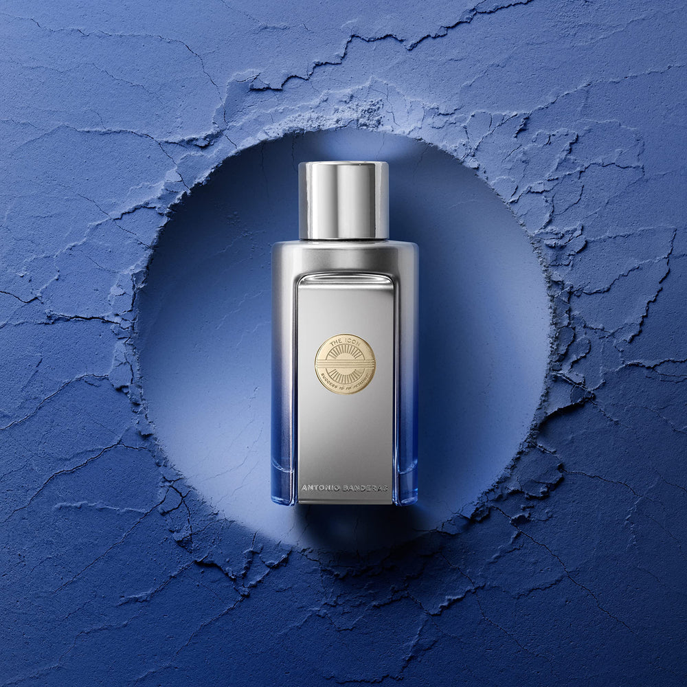 Banderas Antonio The Icon Elixir on-skin-pulse-points shows ideal use for lasting impression