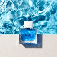Banderas Blue Seduction bottle cap close-up shows bold, sophisticated styling for evenings.