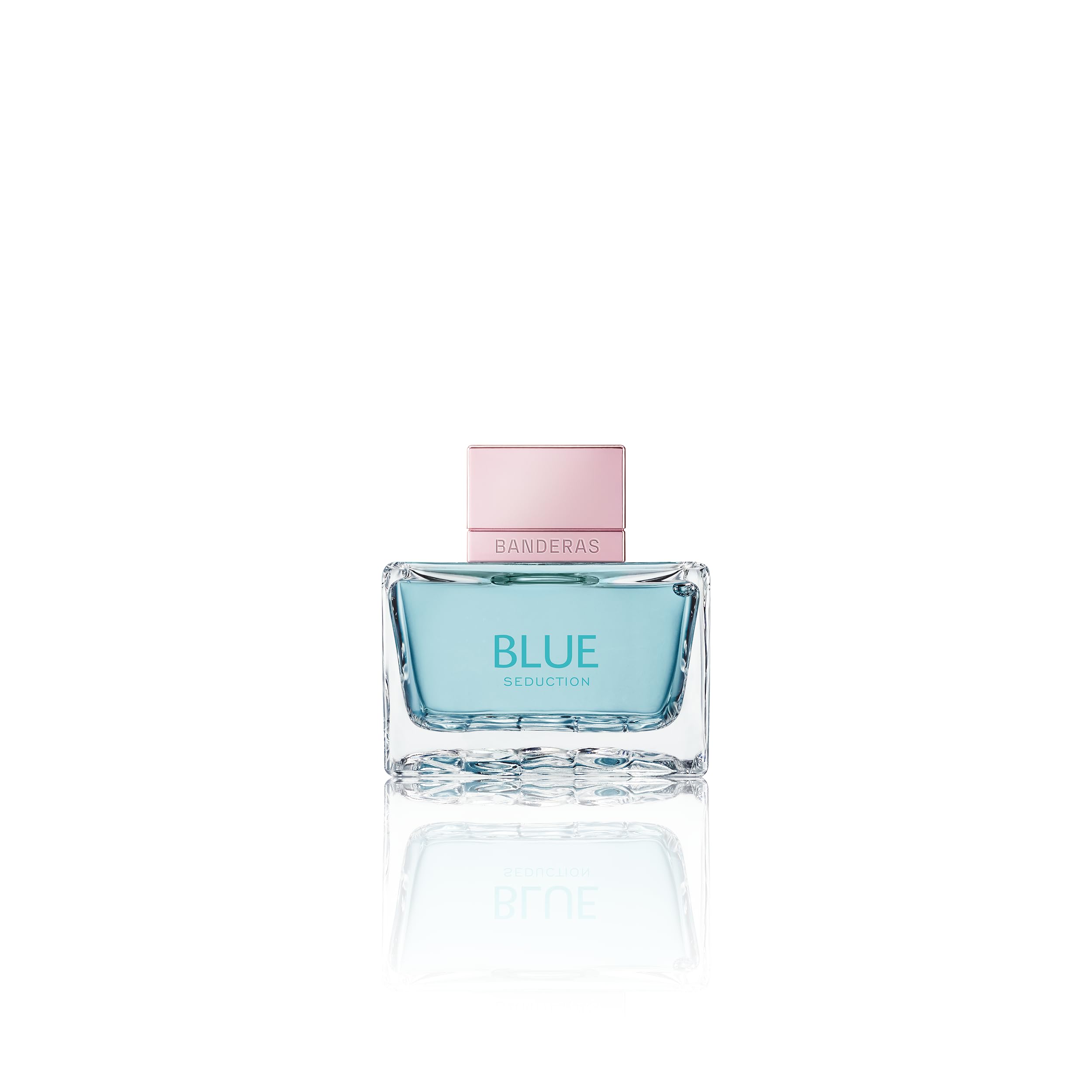Banderas Blue Seduction mist application demonstrates easy daily spritz.