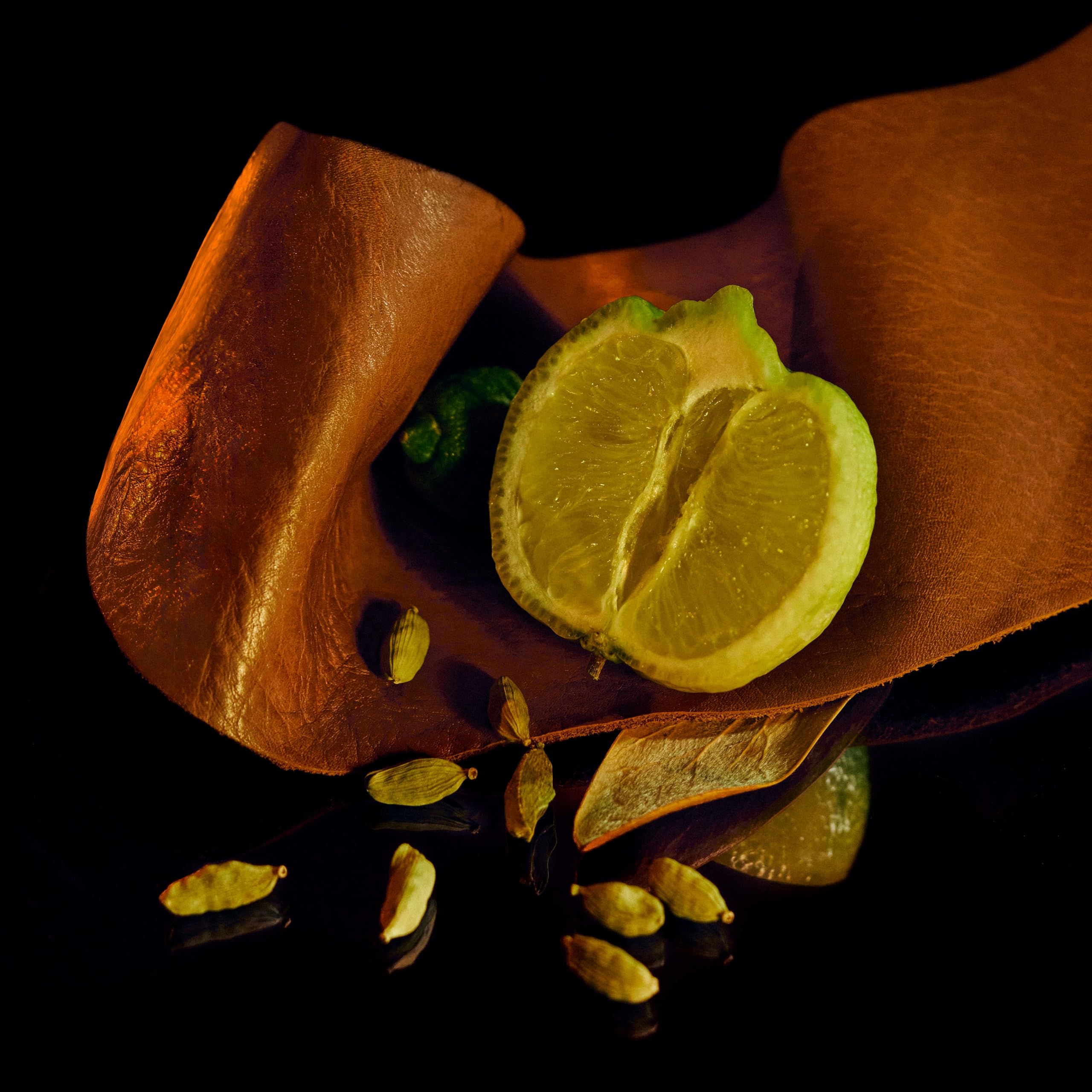 Banderas The Secret pepper note provides a subtle spicy edge.