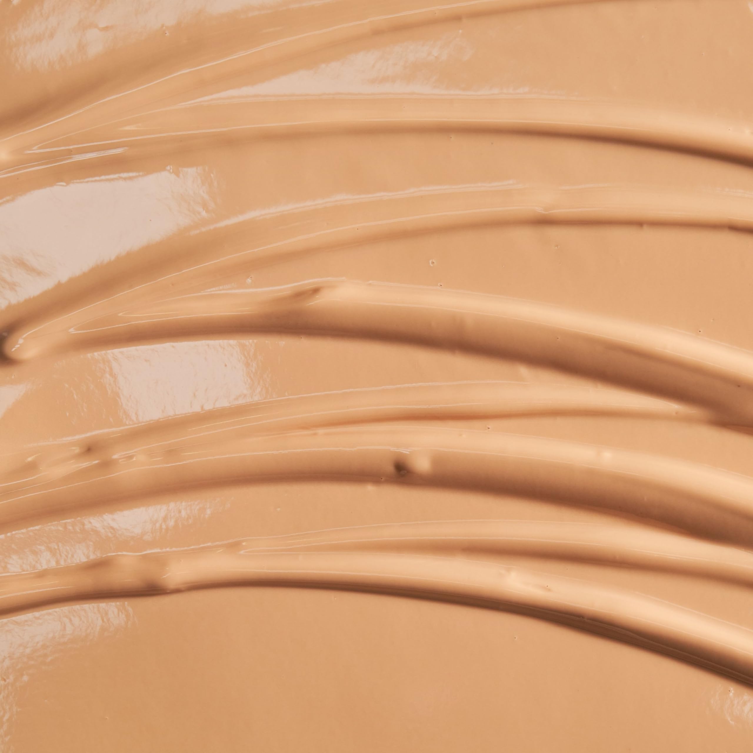 Barefaced oil-free matte finish application conveys shine-free wear.