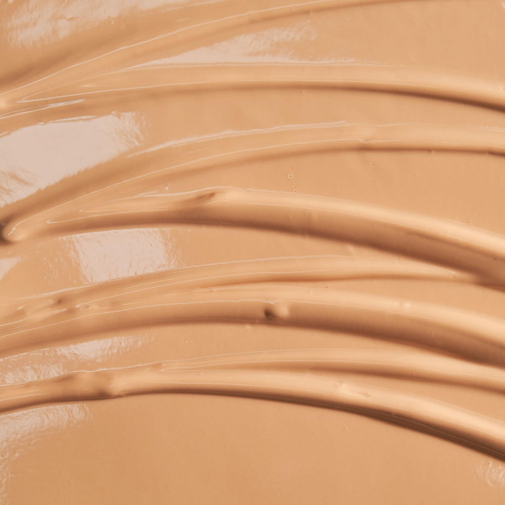 Barefaced oil-free matte finish application conveys shine-free wear.