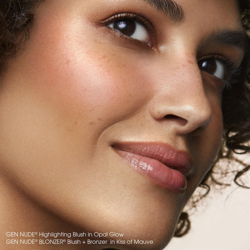 bareMinerals Gen Nude Highlighting Blush Mauve Glow hand-application tips for quick glow touch-ups