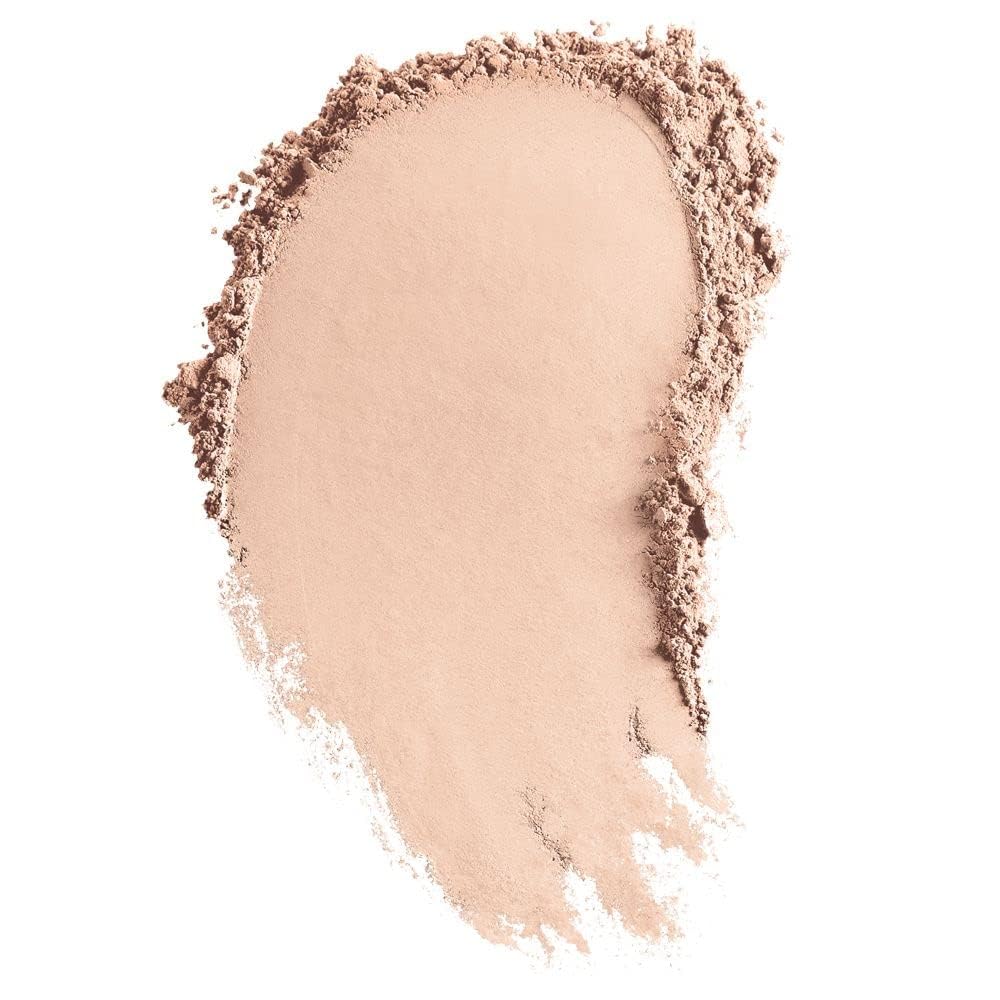bareMinerals Original Loose Powder Foundation SPF 15 closeup of silky powder texture.