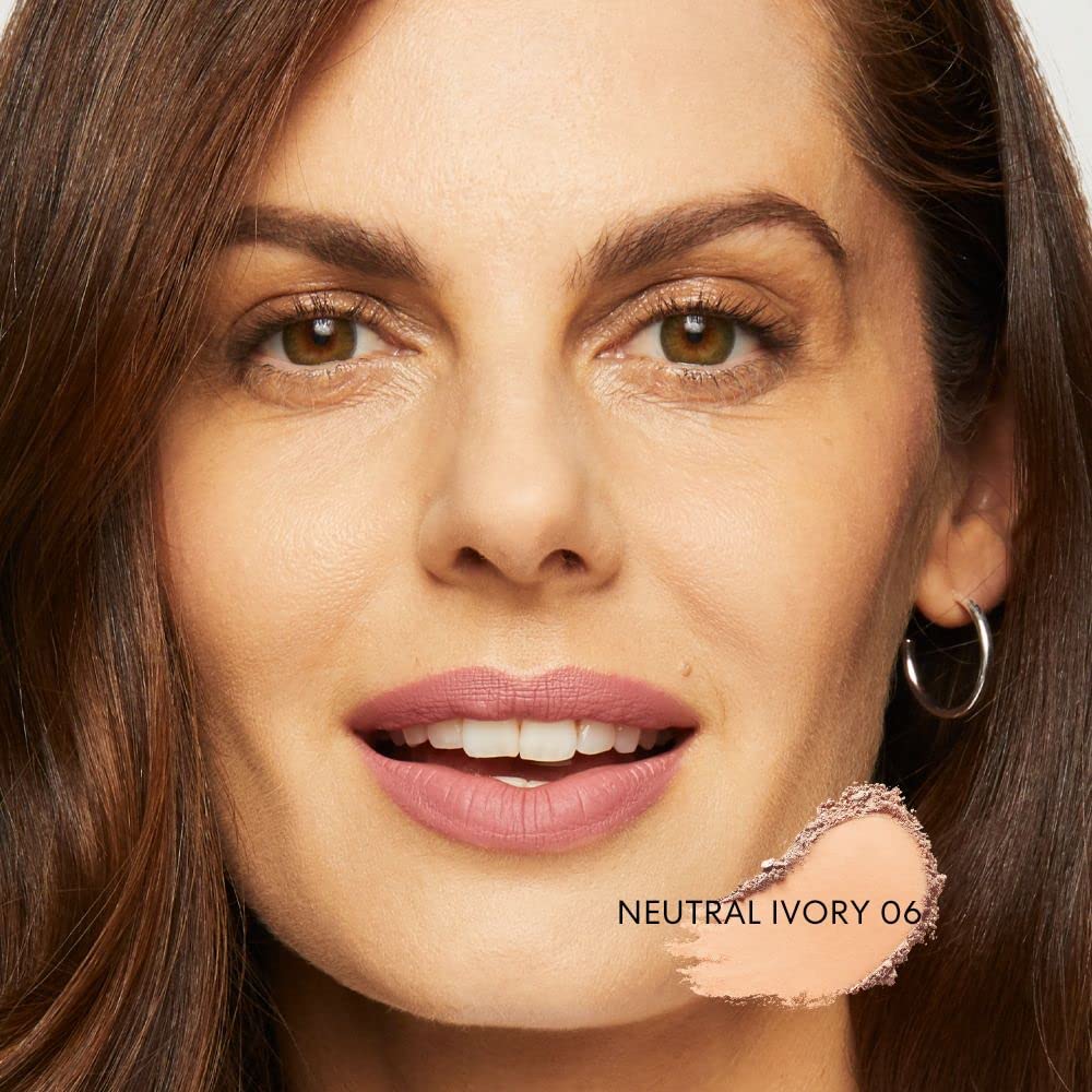 bareMinerals Original Loose Powder Foundation neutral ivory 06 skin-toned powder delivering a natural glow