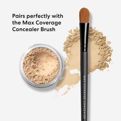 BareMinerals Well Rested under-eye brightener in use under-eye area delivers a radiant, rested look.