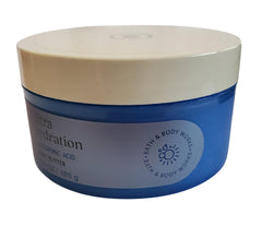 Bath & Body Works creamy texture application shows easy rub-in hydration
