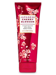 Bath & Body Works Japanese Cherry Blossom gift set packaging ideal for gifting occasions