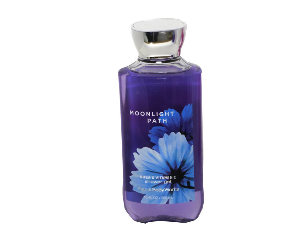 Moonlight Path Body Lotion provides lightweight moisture for everyday softness.