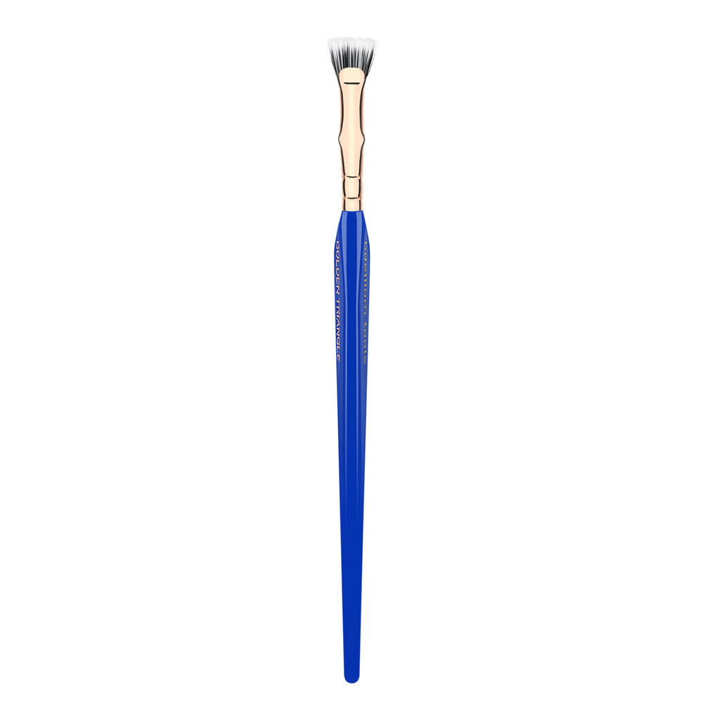 Bdellium Tools 6-inch length aids reach from base to lash tips.