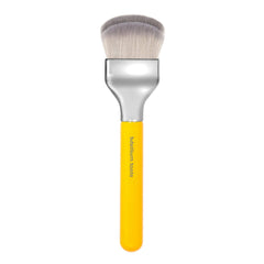 Bdellium Tools Studio Series 972 foundation application for a smooth base